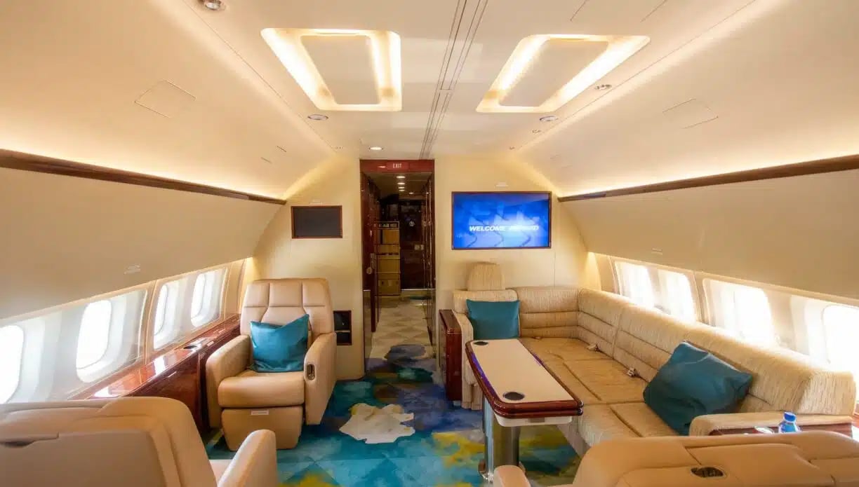 2008 BOEING BUSINESS JET_Sectional Couch.jpg