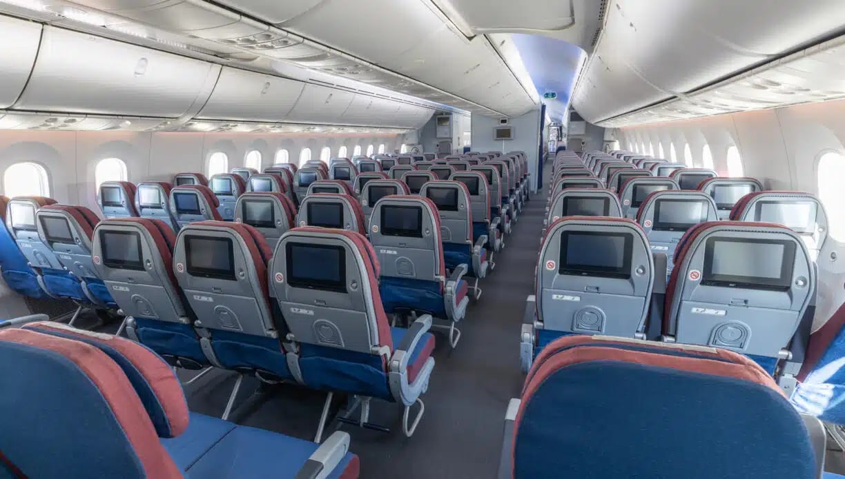 2017 BOEING 787-8 DREAMLINER_Interior Seat Rows from Rear View.jpg