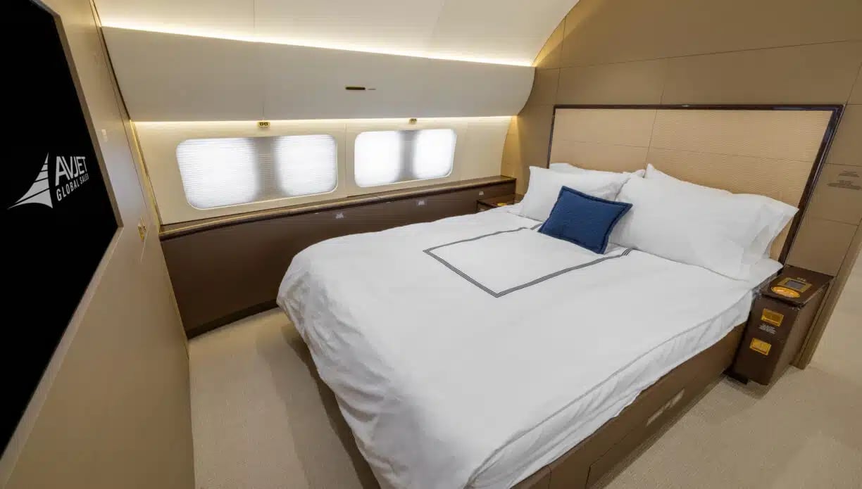 2018 Boeing BBJ2_Interior Bed.jpg