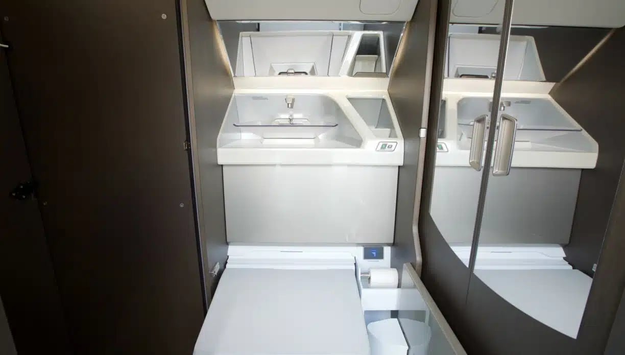 2020 PILATUS PC-24_Bathroom.jpg