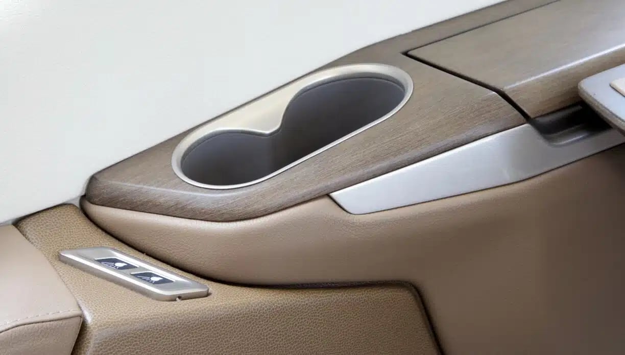 2020 PILATUS PC-24_Cup Holders.jpg