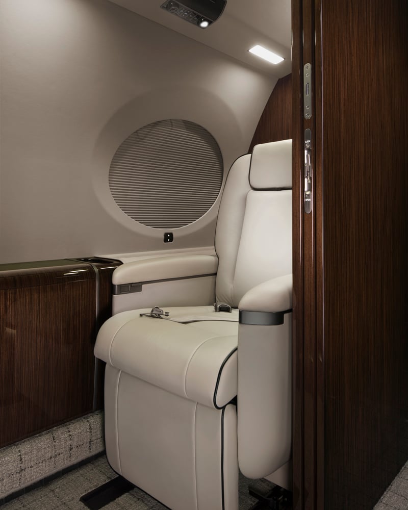 Crew Rest provides a private and comfortable space for the flight crew to relax and recharge during long-range journeys, featuring a quiet environment and refined finishes.